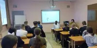 "Быть достойным гражданином - значит чтить законы своего государства и брать на себя ответственность за будущее своей страны"