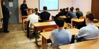 "Быть достойным гражданином Республики Беларусь -значит грамотно пользоваться своими правами, честно и добросовестно исполнять свои обязанности"