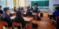 27 февраля Синкевич Андрей Игоревич, сотрудник Борисовского ГРОЧС, выступил перед учащимися 8-11 классов